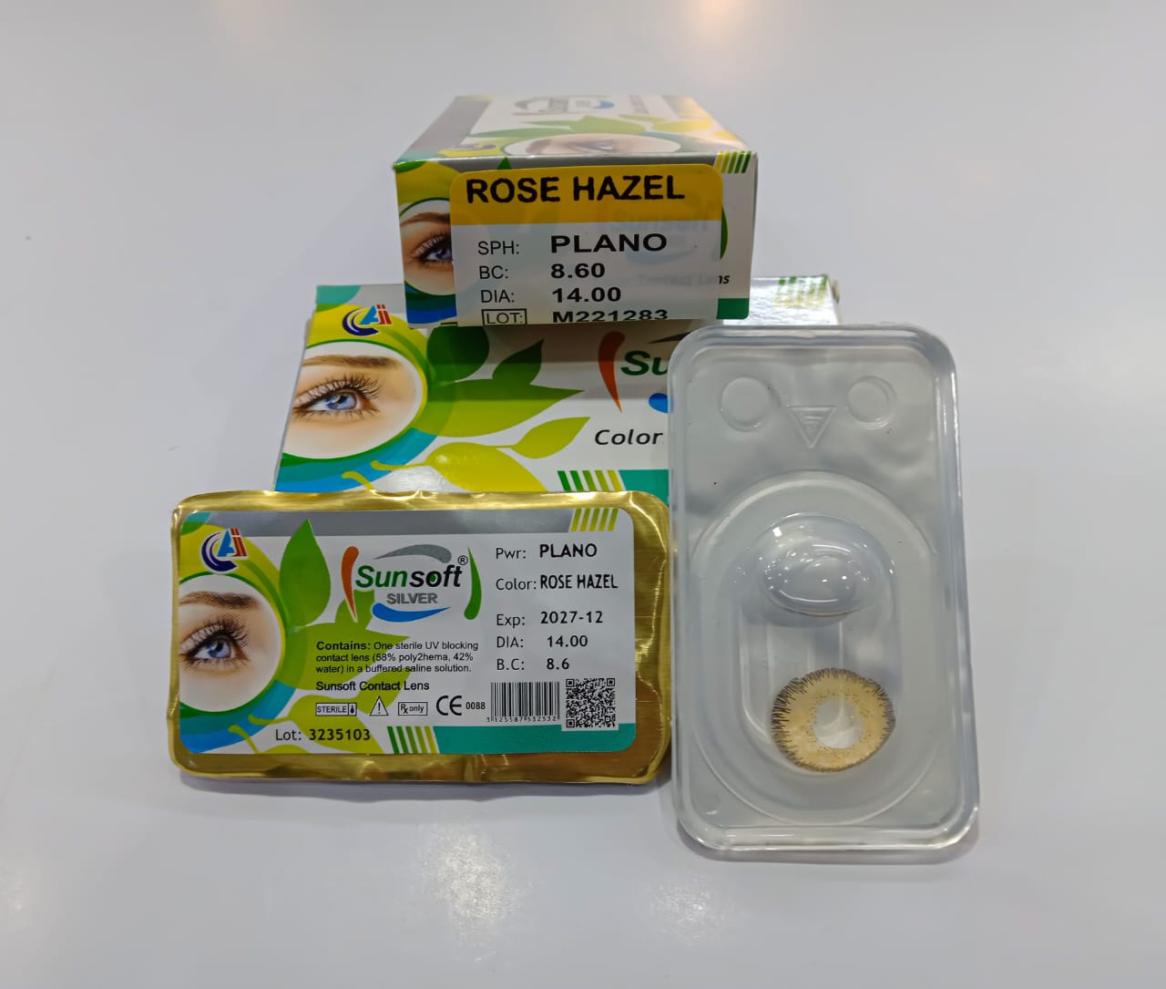 Medicated lenses for sensitive eyes